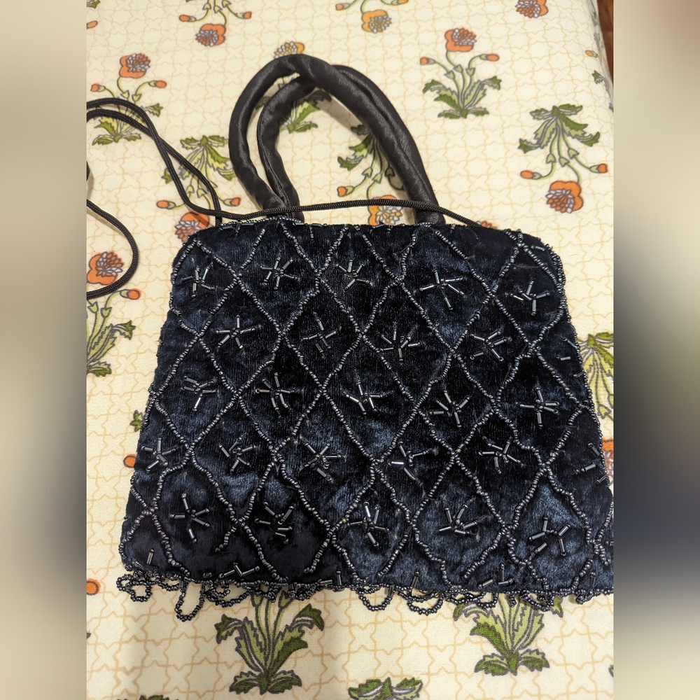Evening bag embroidered with pearls, New never used